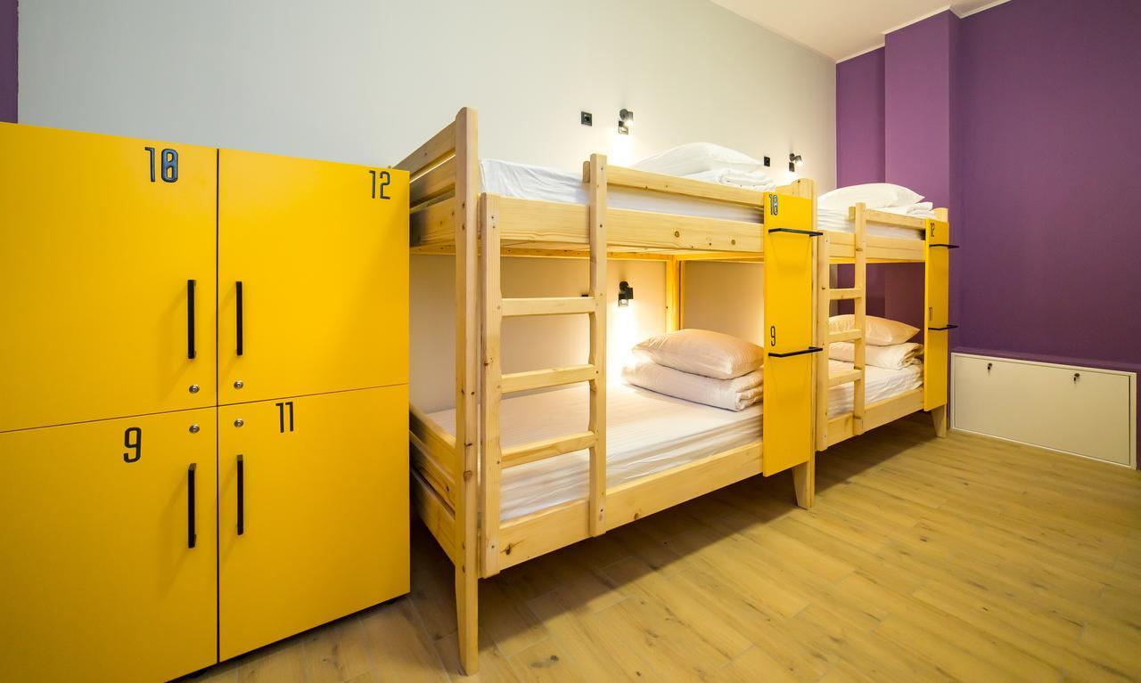 Bee Station Готель 2*