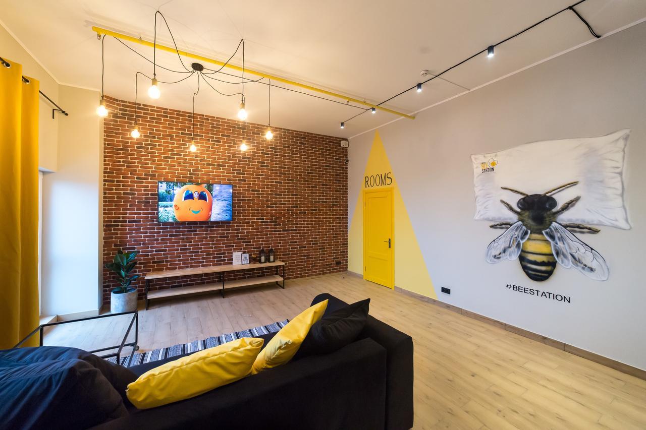 Bee Station Отель 2*