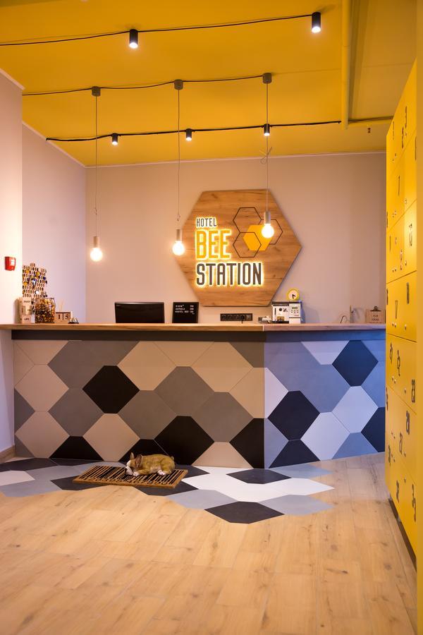Отель Bee Station Киев