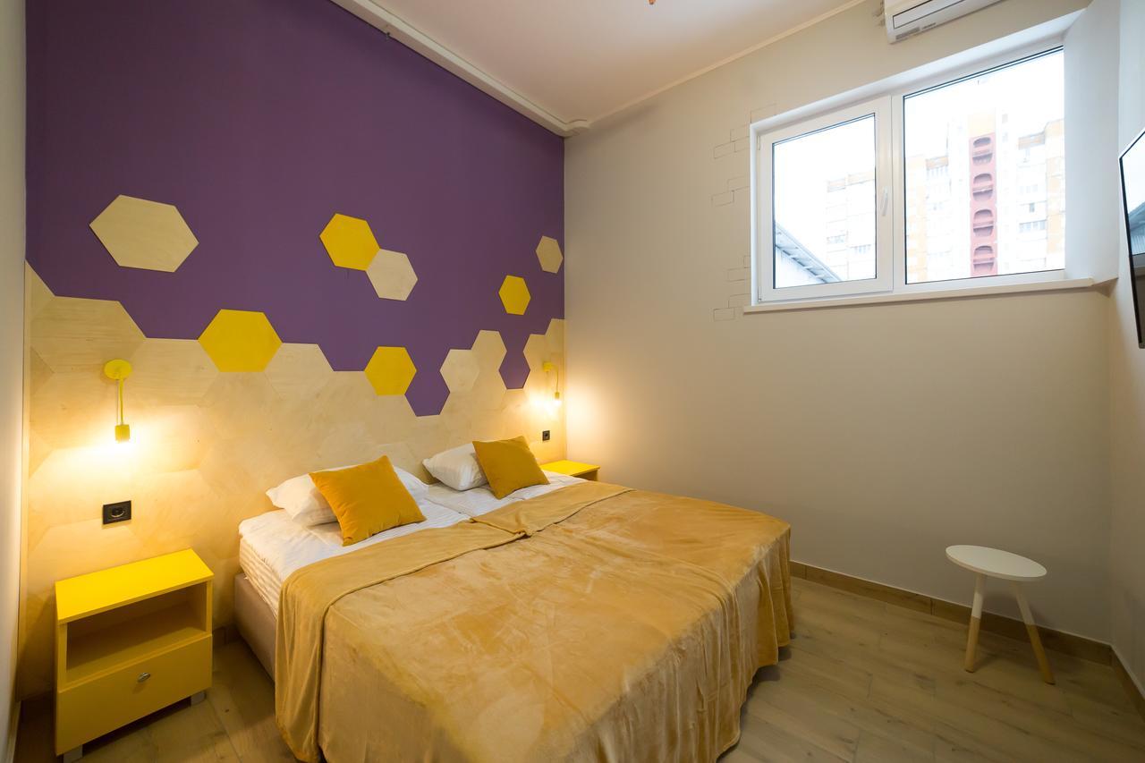 Bee Station Отель Киев